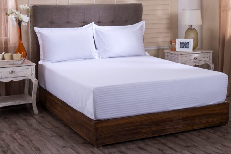 viola white stripped queen flat sheet + 2 pillow cases