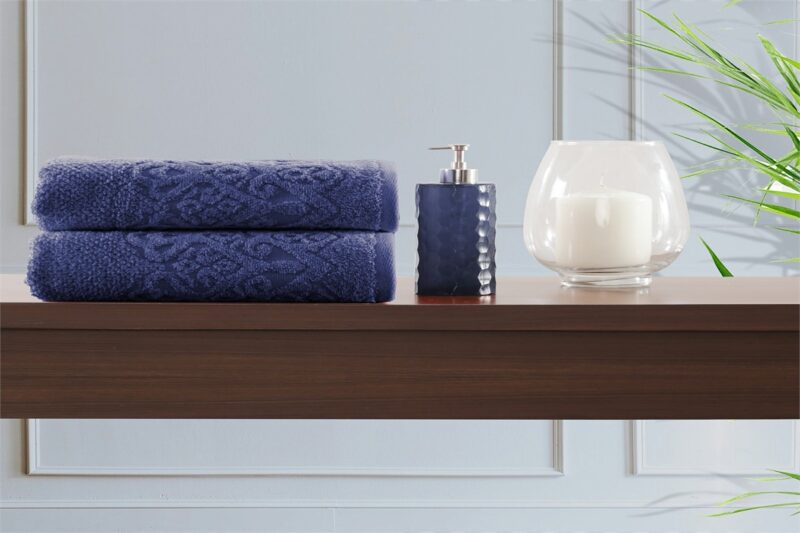 krona hand towel (45 x 75cms)