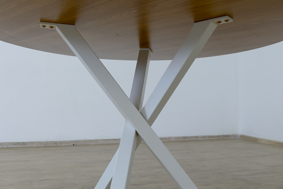 ESSEN-MAD05-0808 - ROUND MEETING TABLE 5 mad05-0808 - round meeting table