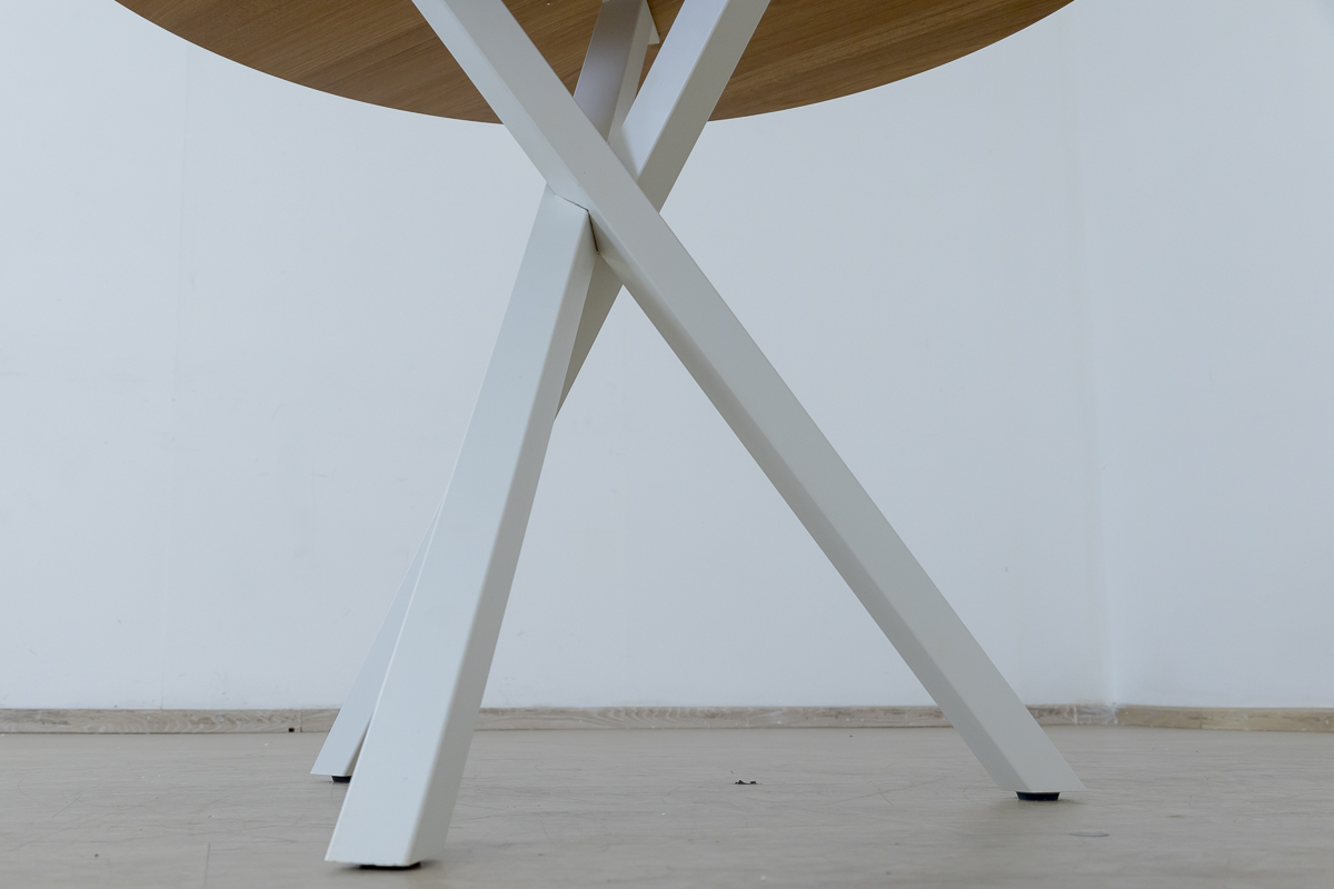 ESSEN-MAD05-0808 - ROUND MEETING TABLE 4 mad05-0808 - round meeting table