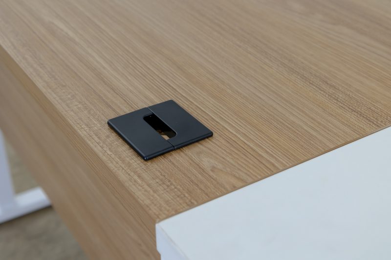 rd0503-1400 - l - writing desk