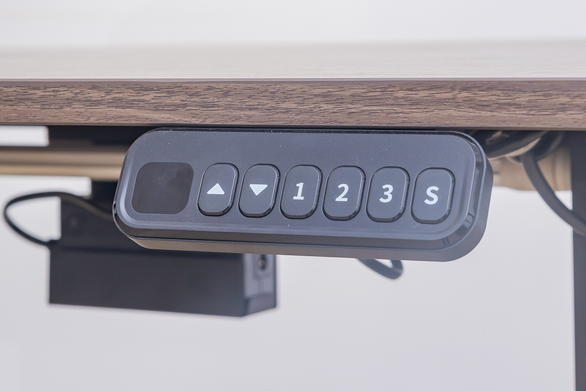 oz-816 - 1.5m electrical height adjustable desk