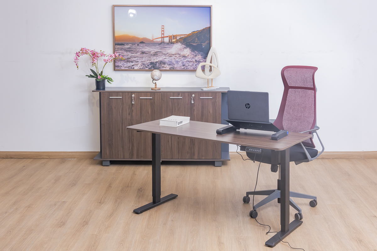 oz-816 - 1.5m electrical height adjustable desk