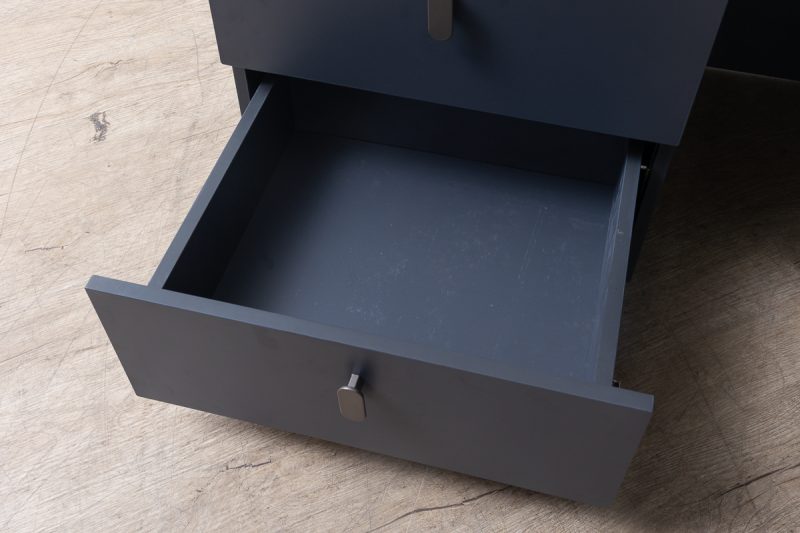oz-2911-18 - executive desk