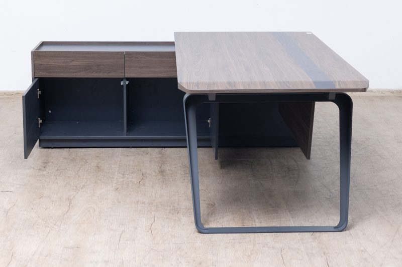 oz2601-22 - executive  desk