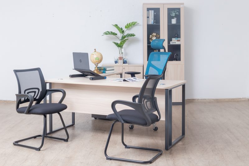 oz-8001-16 - executive  desk