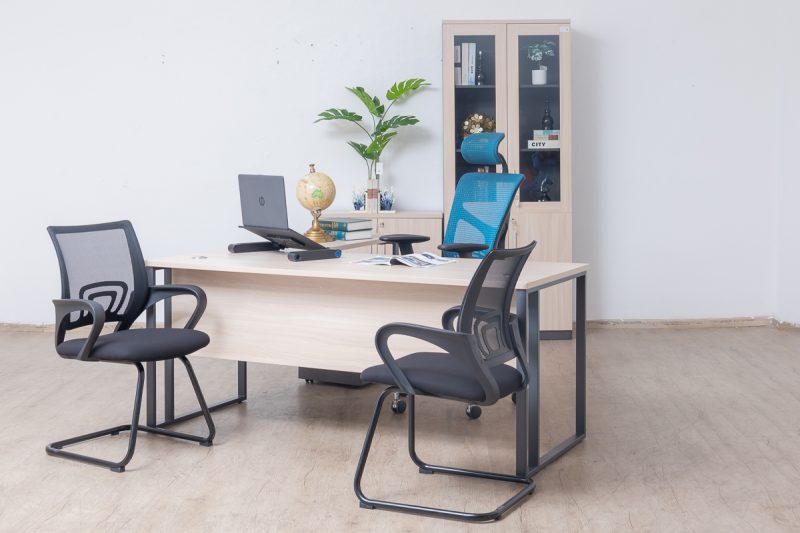 oz-8001-16 - executive  desk