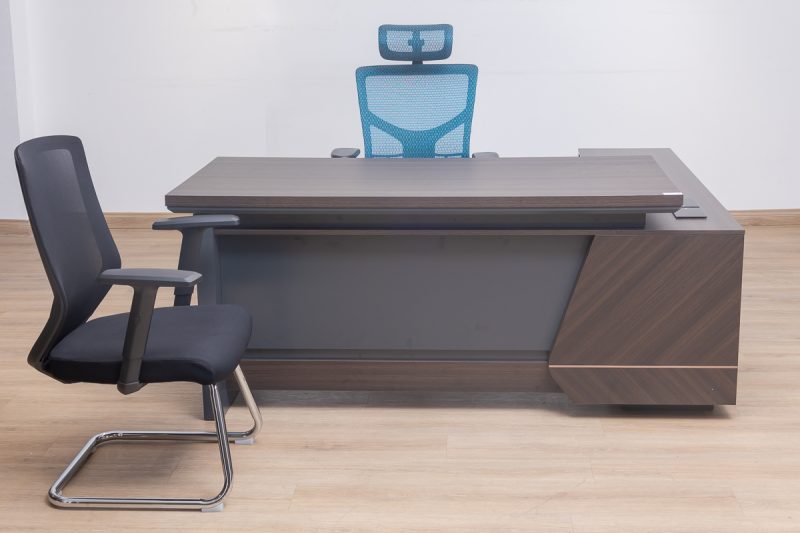 mza04-1816-executive desk