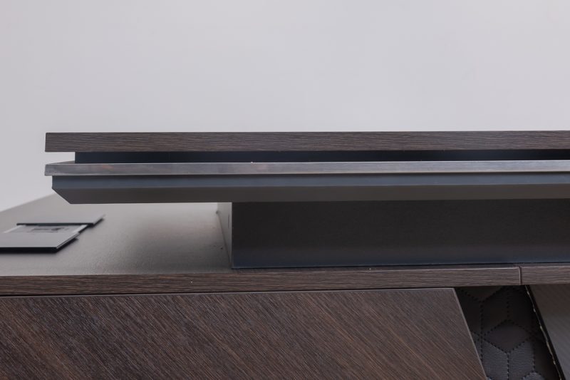mza01-2418-executive desk