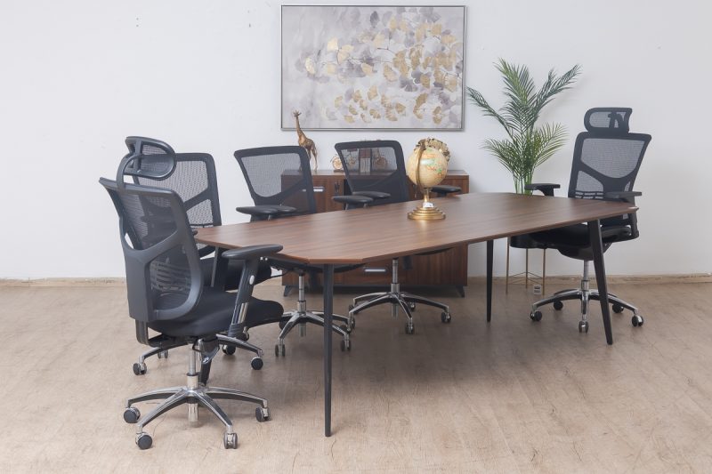 mad03-2411- conference table
