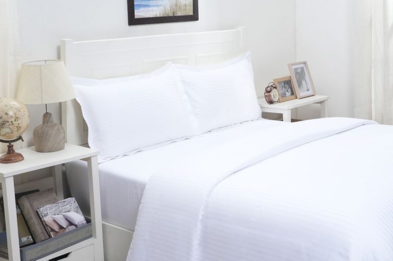satin stripe white single  duvet cover + 1 pillow cases