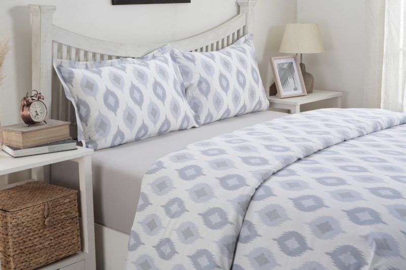 lucasta blue queen duvet cover + 2 pillow cases
