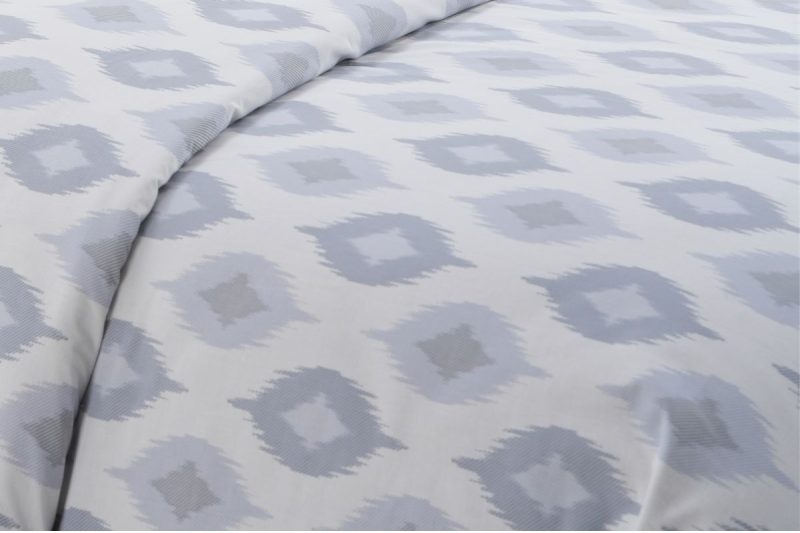 lucasta blue queen duvet cover + 2 pillow cases