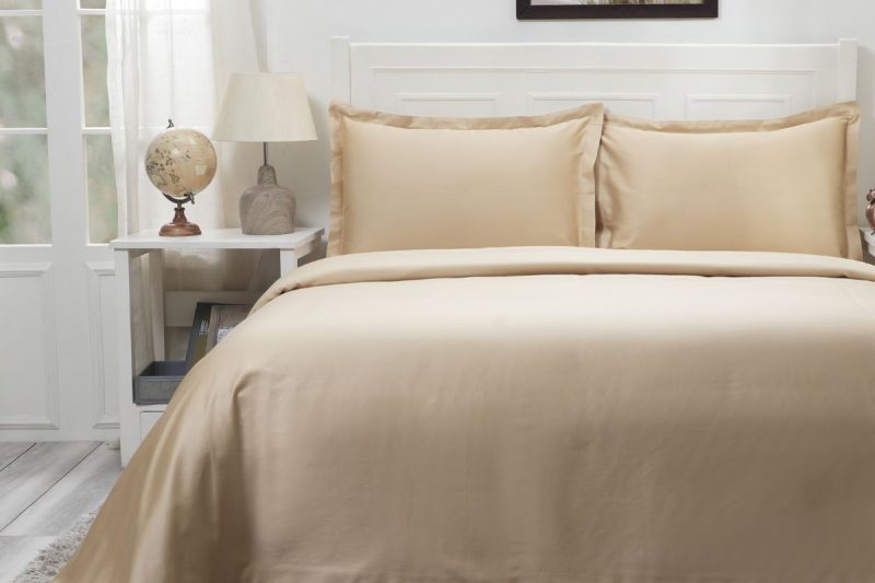 viola marzipan king duvet cover + 2 pillow cases