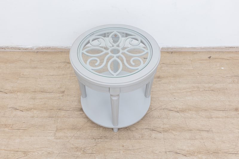 claudia end table
