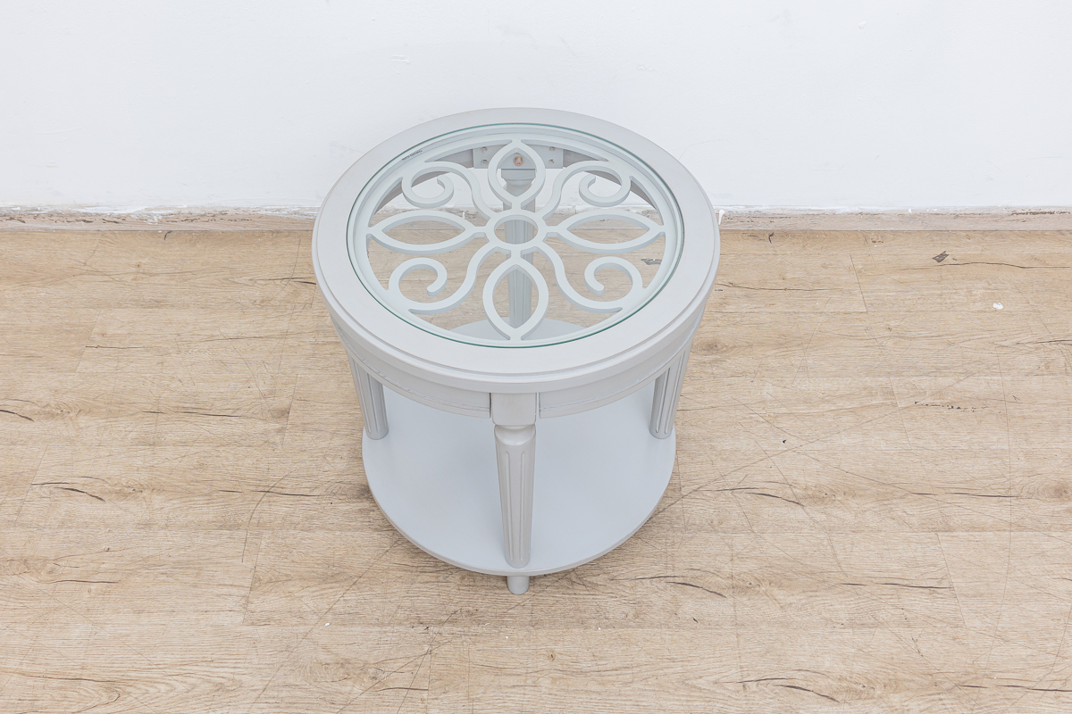 claudia end table