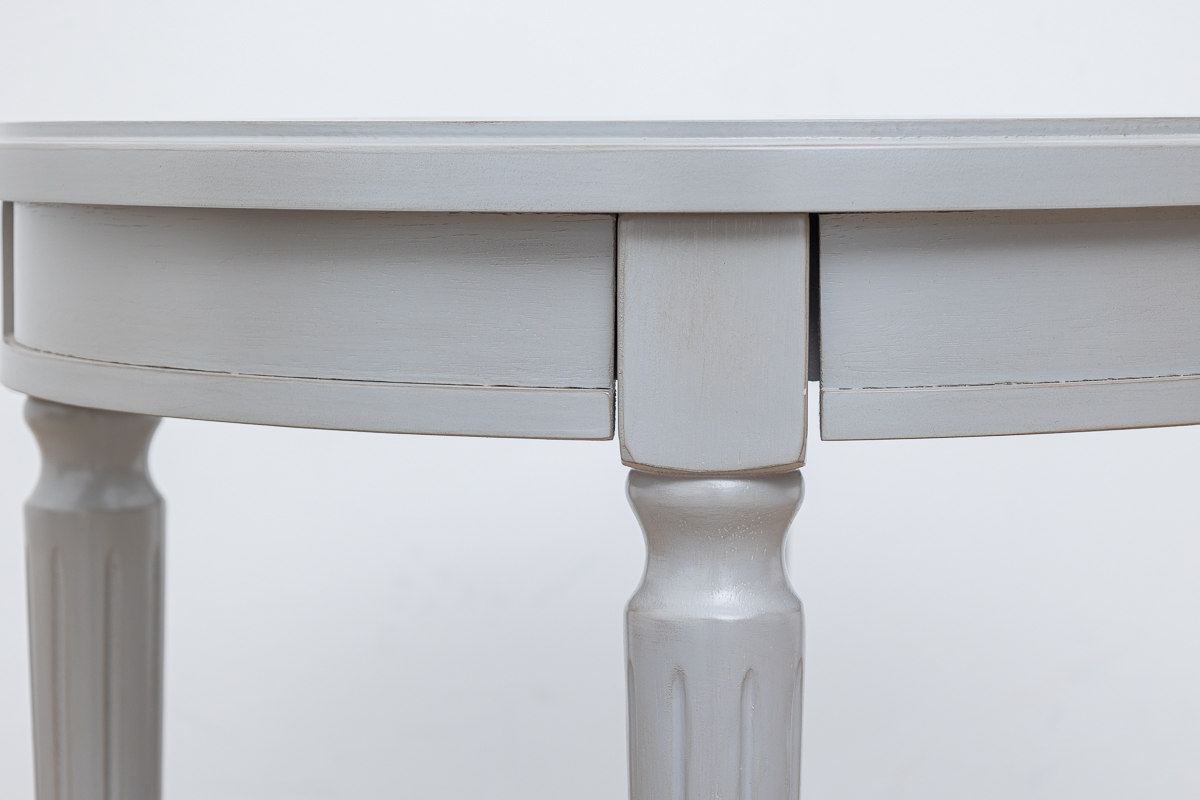 claudia end table