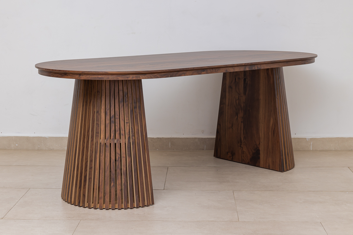 gemini  dinning table