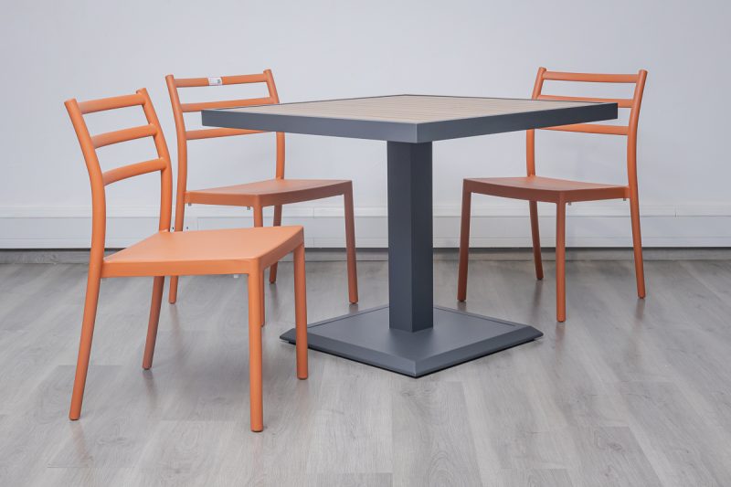 accra outdoor dining table + 4 trent chairs