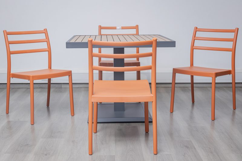 accra outdoor dining table + 4 trent chairs