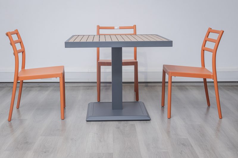 accra outdoor dining table + 4 trent chairs