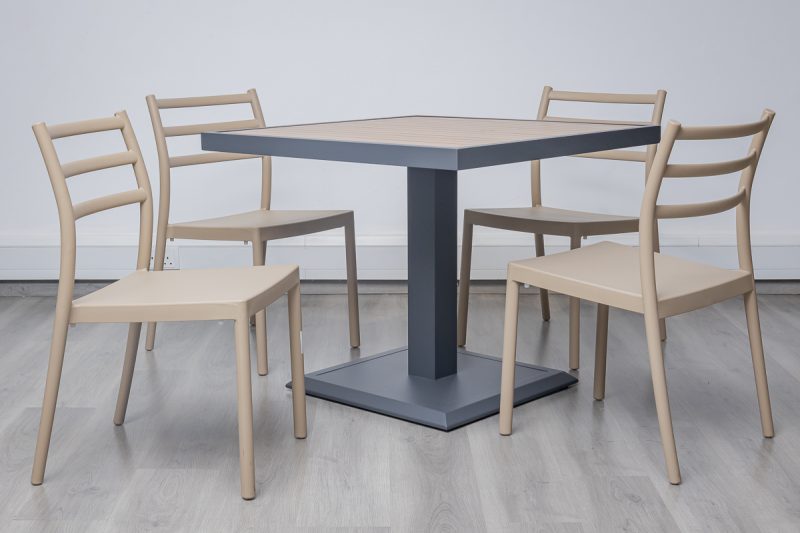 accra outdoor dining table + 4 trent chairs (copy)