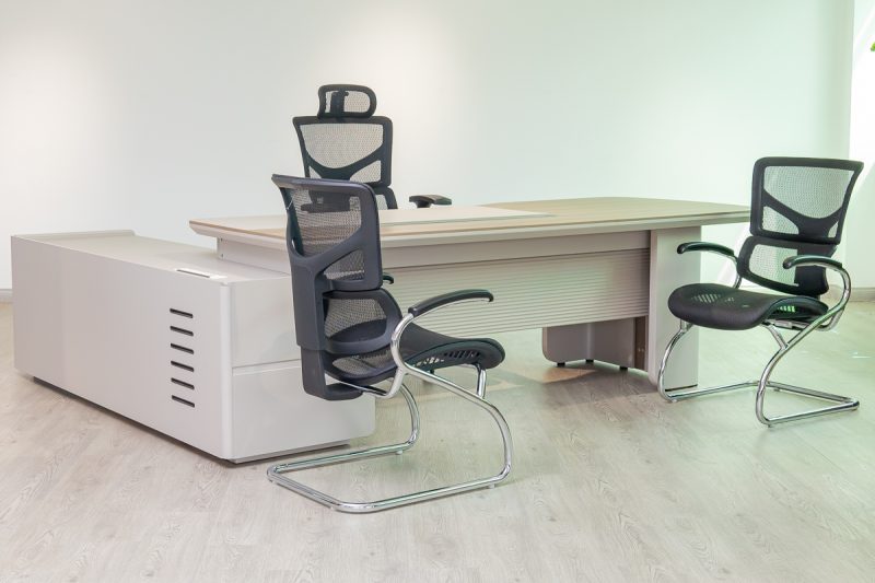 51mhs013 - executive desk