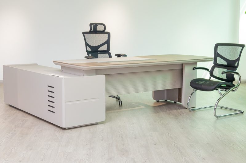 51mhs013 - executive desk