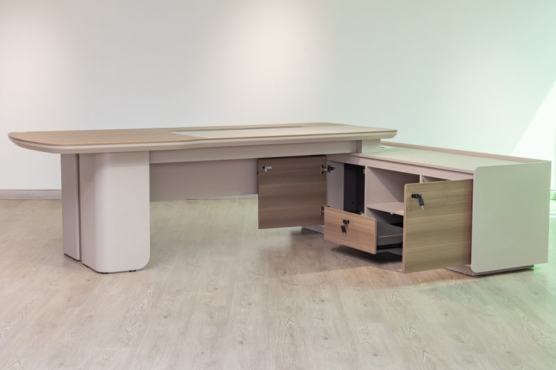 51mhs013 - executive desk