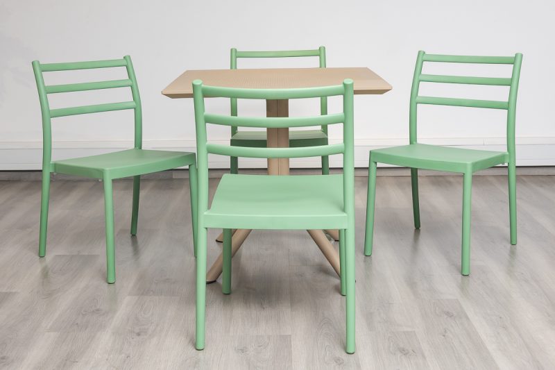 avro outdoor dining table + 4 trent chairs