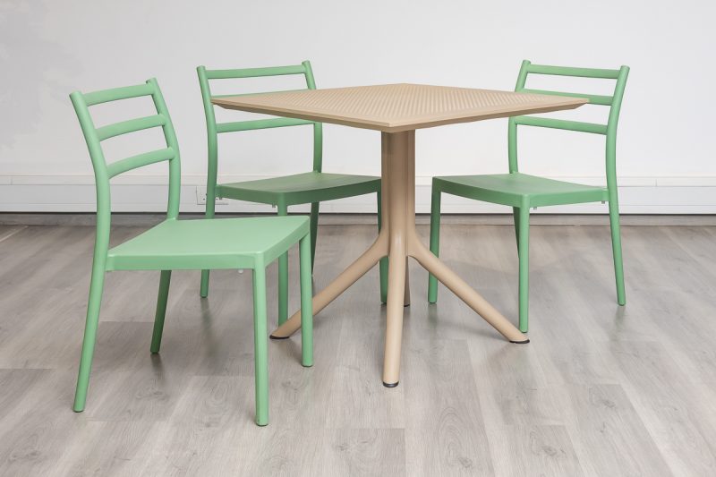 avro outdoor dining table + 4 trent chairs