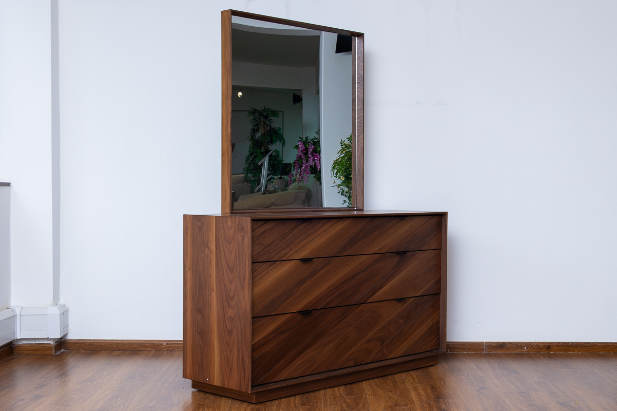SANTO Dresser Mirror 7 santo king package – king bed + 2 nightstands + dresser mirror