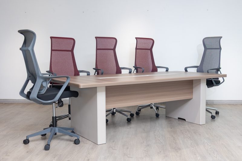 61cad005 -2.4m- conference table