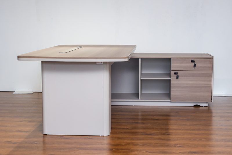 51mhs022 - executive desk (copy)