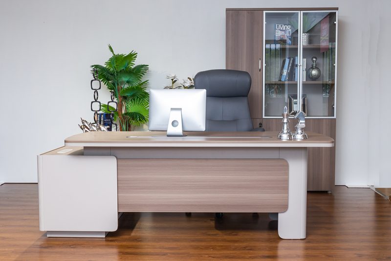 51mhs022 - executive desk (copy)