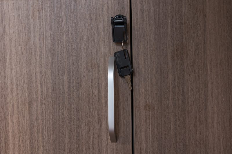 30bhs011 - cabinet