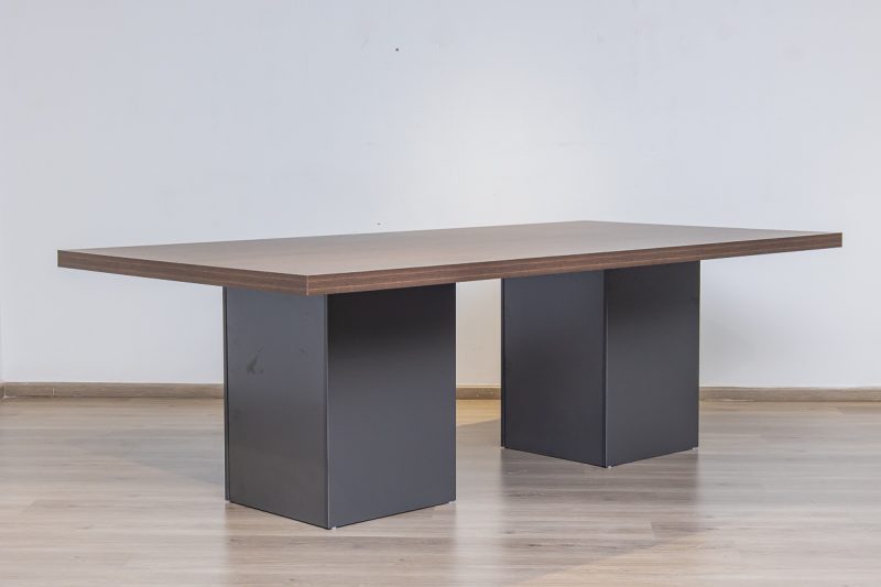 sydney dining table