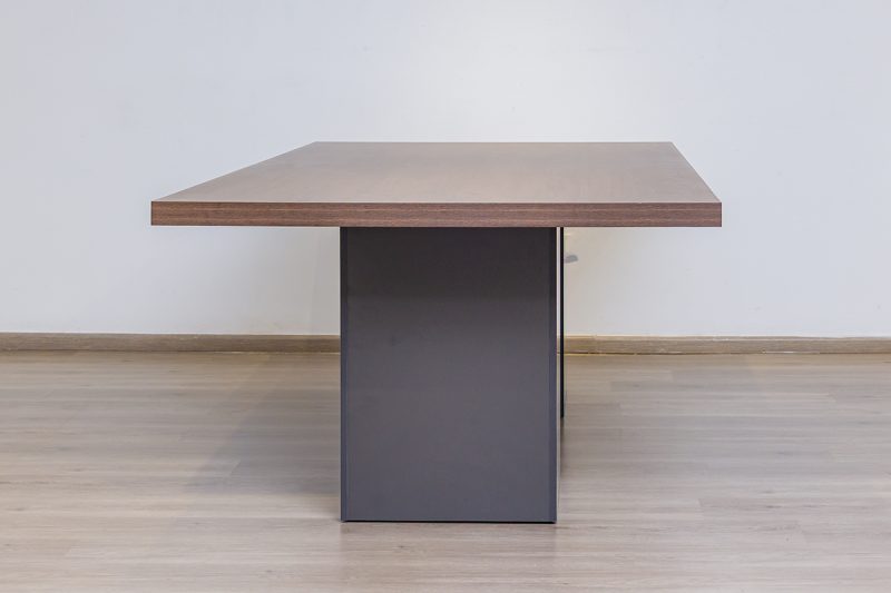 sydney dining table