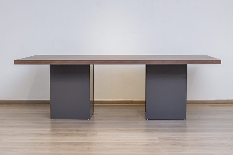 sydney dining table