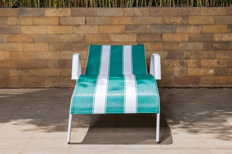 DAY BEDS