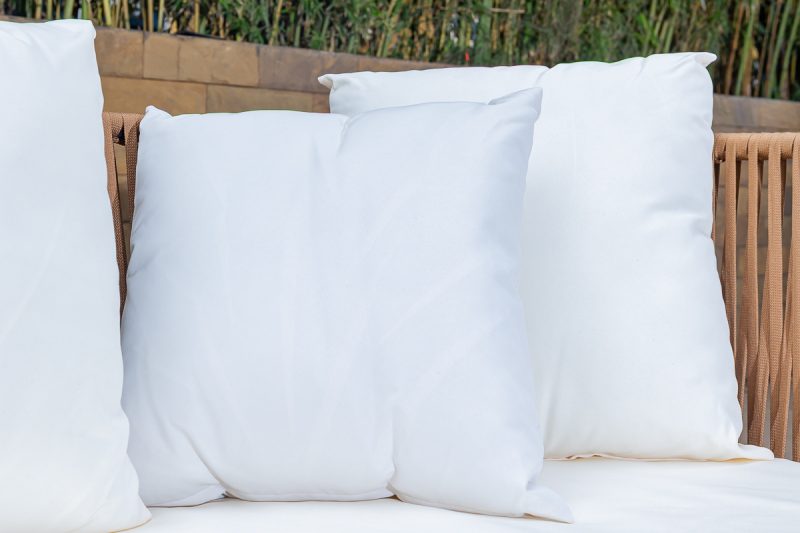 pebble 5 seater outdoor sofa (3+1+1) + coffee table
