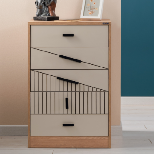 CHEST OF DRAWERS