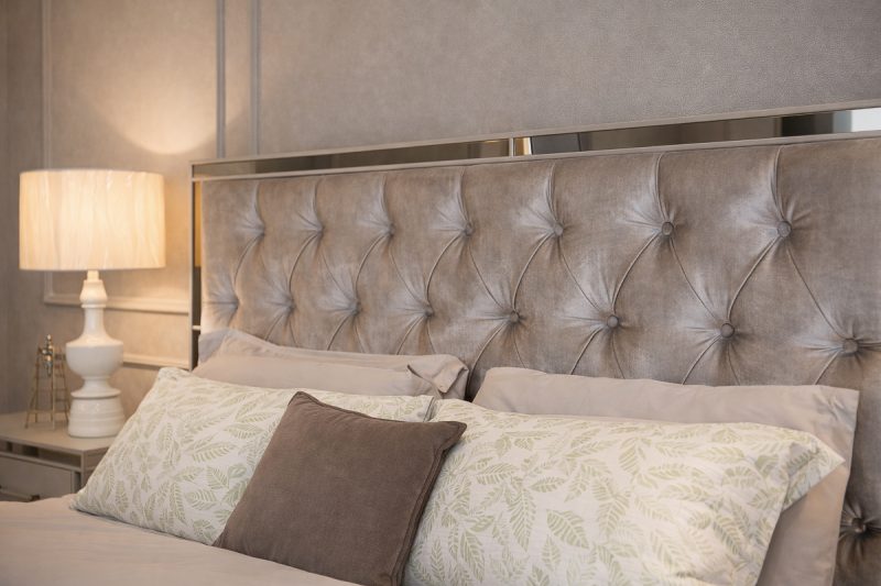 Lavita King Bed 23