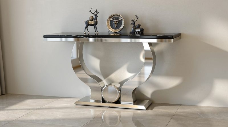 AURELIA Console Table