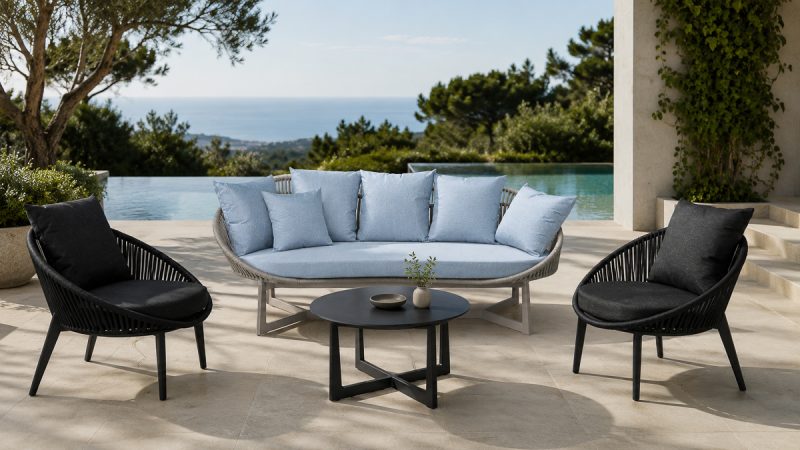 The Solstice outdoor sofa 1