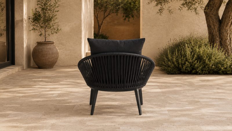The Solstice outdoor sofa 6