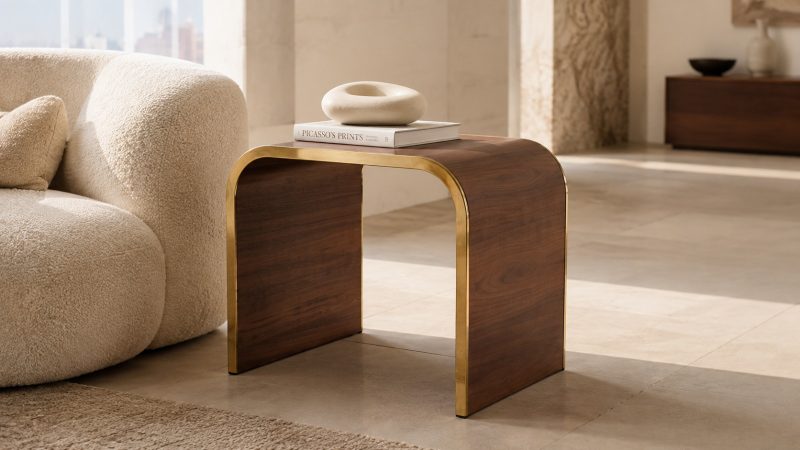 WELLINGTON End Table